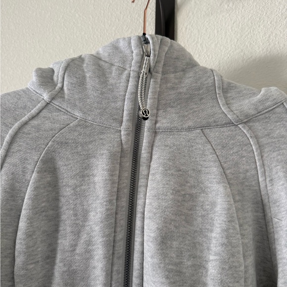 Lululemon Scuba Full-Zip Hoodie Heathered Light Grey Size 6 - Picture 4 of 9